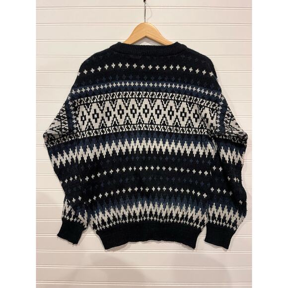 Vintage Patterned Sweater - Picture 3 of 3